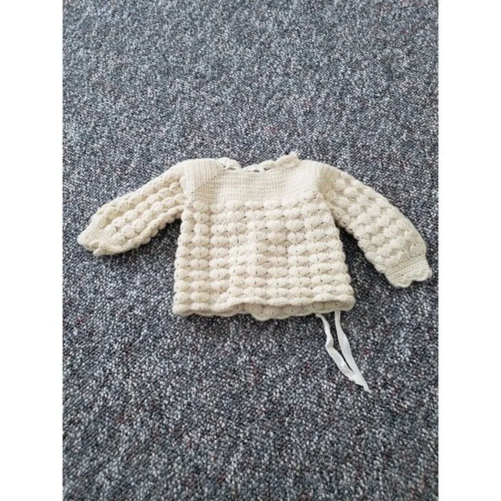 Vintage 60s Crochet Baby Cardigan‎